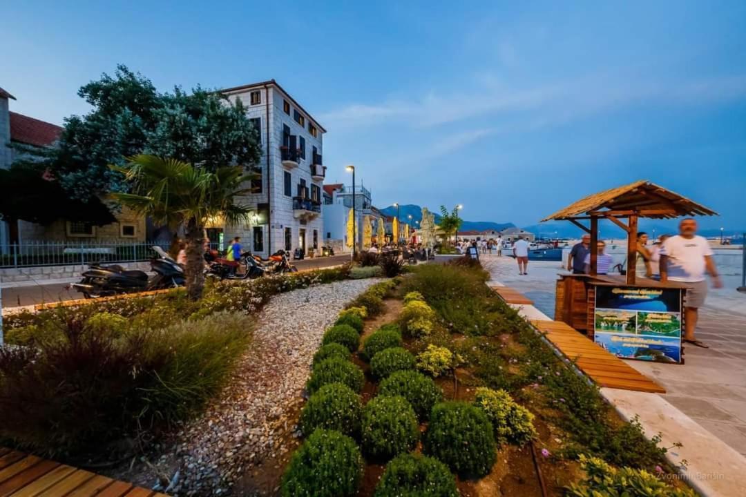 Modern Apartment Near Split & Trogir Kaštela Exteriör bild