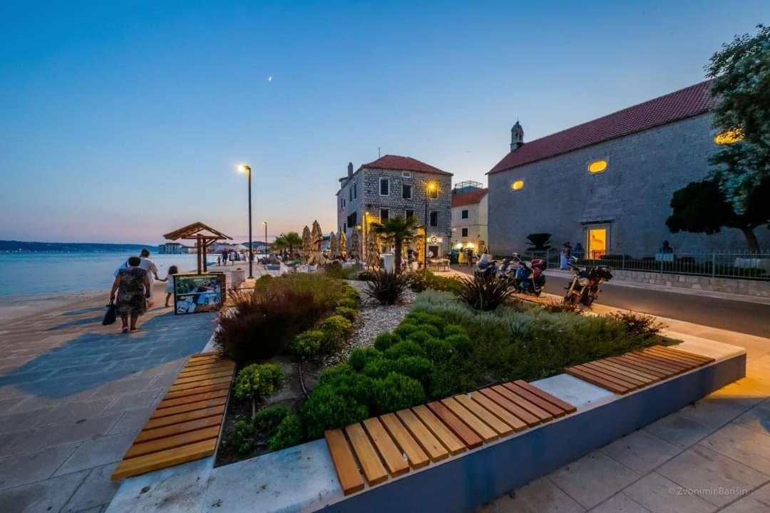 Modern Apartment Near Split & Trogir Kaštela Exteriör bild