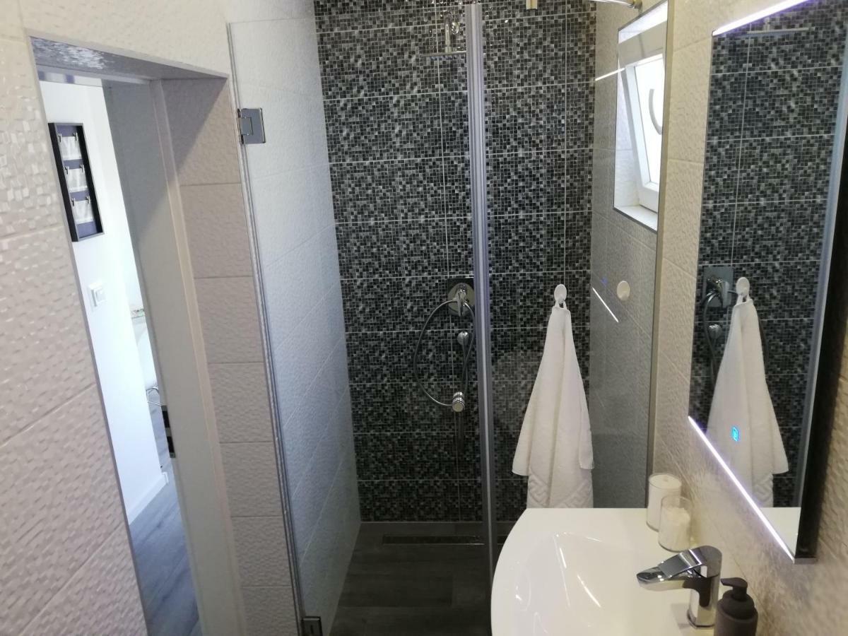 Modern Apartment Near Split & Trogir Kaštela Exteriör bild